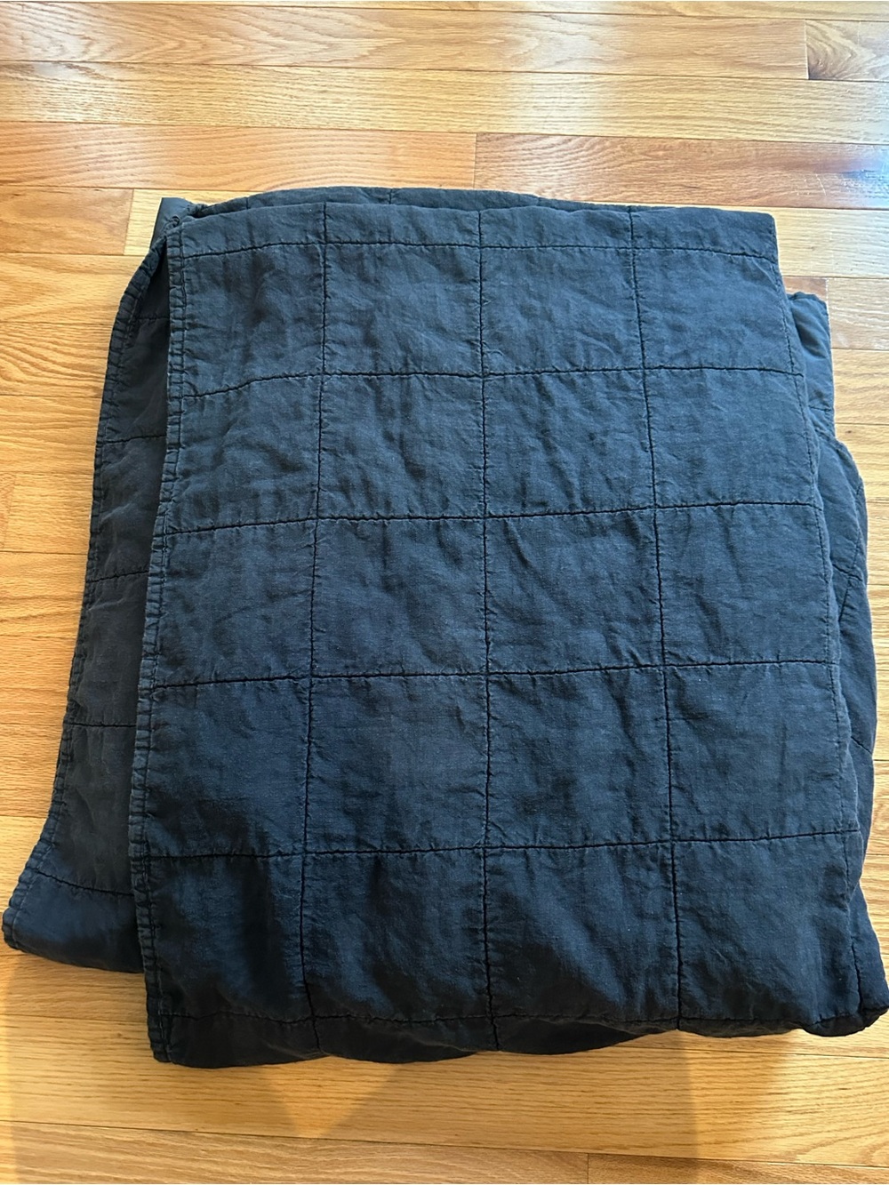 Parachute Linen Box Quilt King/Cal King Size in Coal